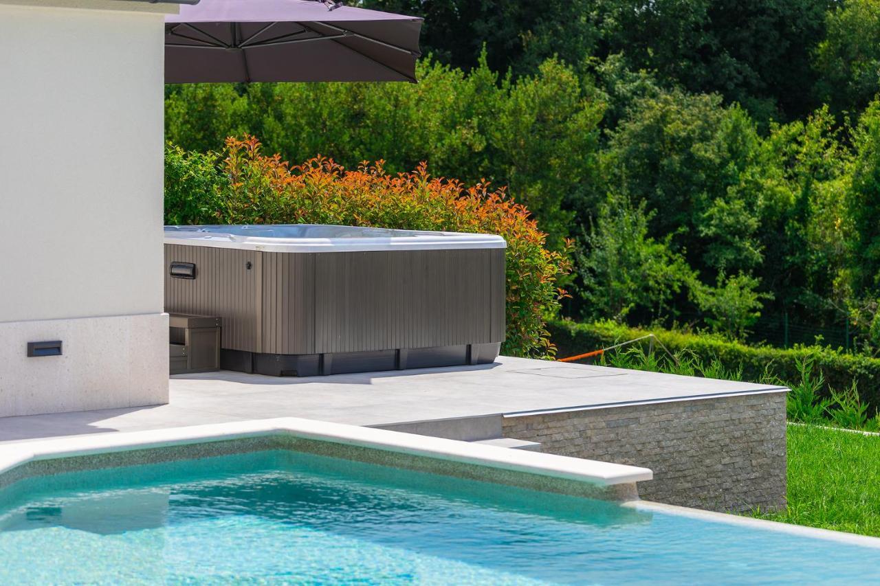 Villa Cascada Muntić Exterior foto